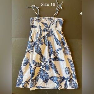 Lilly Pulitzer Size 16 girls smocked Stuffed Shells dress